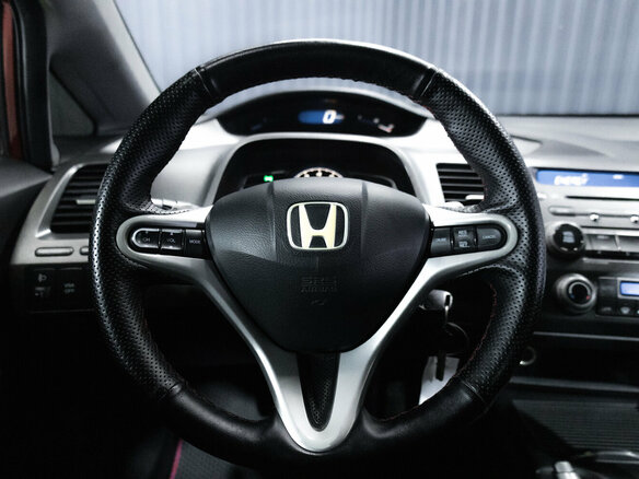 2006 Honda Civic VIII, красный - вид 13