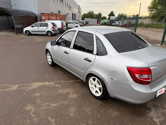 2012 Lada (ВАЗ) Granta I, серебристый, 275000 рублей - вид 8