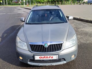 2011 Skoda Octavia Scout II (A5) Рестайлинг, серебристый, 850000 рублей, вид 1