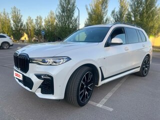 2021 BMW X7 30d I (G07), белый, 8700000 рублей, вид 2