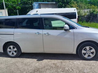 2011 Nissan Elgrand III (E52), серебристый, 1300000 рублей, вид 4