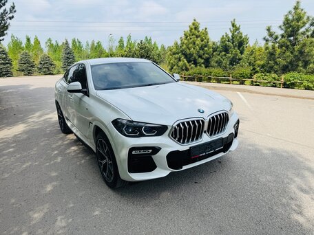 2021 BMW X6 30d III (G06), белый, 7990000 рублей, вид 4