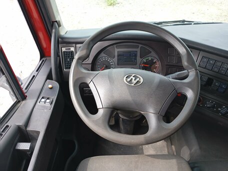 2023 IVECO-Hongyan 8x4 (CQ1314/3304/3314), красный, 2672100 рублей, вид 5