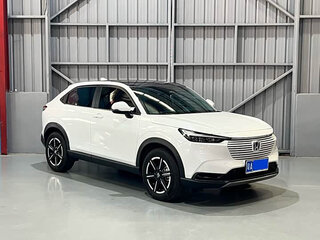 2023 Honda Vezel II, белый, 1905280 рублей, вид 3