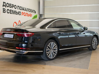 2022 Audi A8 55 TFSI IV (D5), чёрный, 4770000 рублей, вид 4