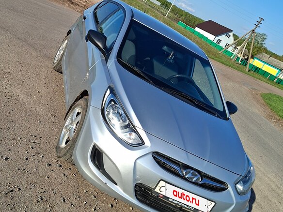 2012 Hyundai Solaris I, серебристый, 770000 рублей - вид 1