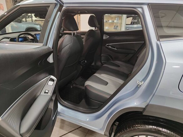 2026 Geely Cityray, голубой - вид 16