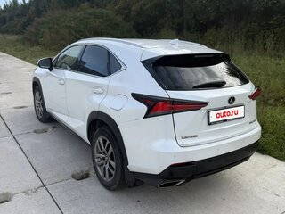 2019 Lexus NX 300 I Рестайлинг, белый, 3950000 рублей, вид 4