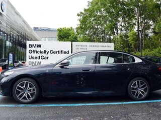 2026 BMW i5 Long eDrive35L, синий, 6666666 рублей, вид 3
