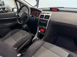 2005 Peugeot 307 I Рестайлинг, серебристый, 329900 рублей, вид 5