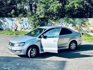 2011 Volkswagen Polo V, серебристый, 520000 рублей, вид 2
