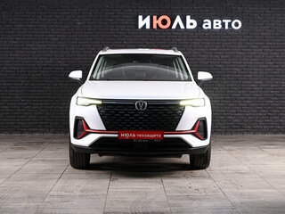 2023 Changan CS35 Plus I Рестайлинг, белый, 1745000 рублей, вид 2