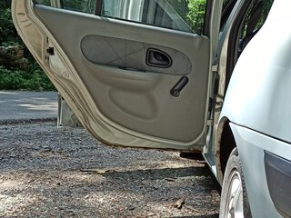 2002 Renault Symbol I Рестайлинг, серебристый, 250000 рублей, вид 3