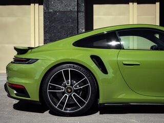 2020 Porsche 911 Turbo S VIII (992), зелёный, 25700000 рублей, вид 5