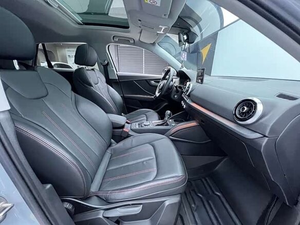 2022 Audi Q2 35 TFSI I Рестайлинг, серебристый - вид 11