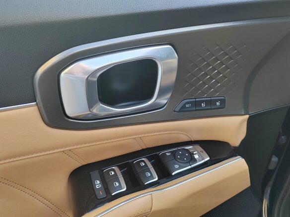 2022 Kia Sorento IV, чёрный, 4250000 рублей - вид 9