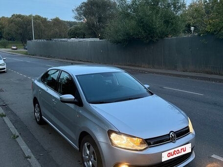 2012 Volkswagen Polo V, серебристый, 890000 рублей, вид 1