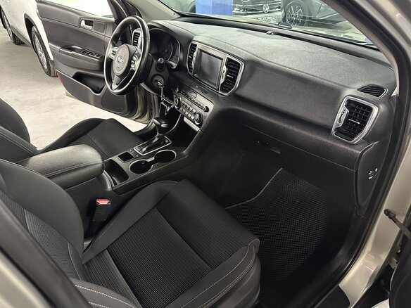 2016 Kia Sportage IV, серебристый, 1559000 рублей - вид 16