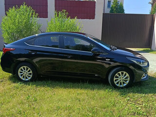 2018 Hyundai Solaris II, чёрный, 1290000 рублей, вид 3