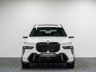 2026 BMW X7 40d I (G07) Рестайлинг, белый, 17990000 рублей, вид 4