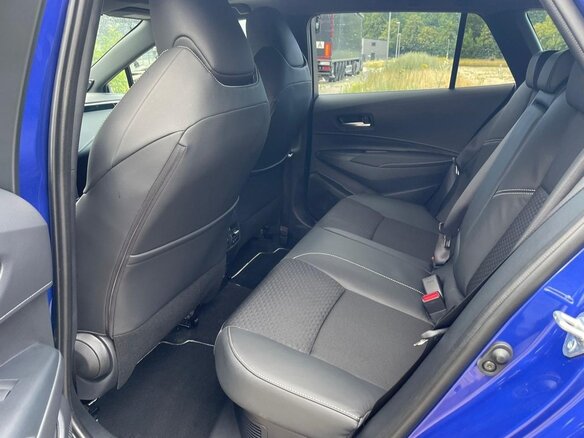 2024 Toyota Corolla XII (E210) Рестайлинг, синий, 4390000 рублей - вид 5