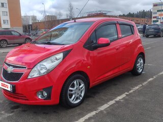2011 Chevrolet Spark III, красный, 600000 рублей, вид 2