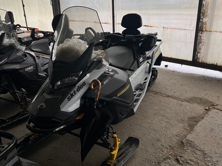 2024 BRP Ski-Doo Expedition 900, чёрный, 2400000 рублей, вид 1