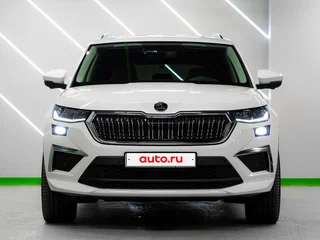 2023 Skoda Kodiaq I Рестайлинг, белый, 4350000 рублей, вид 3
