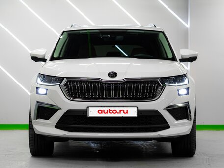 2023 Skoda Kodiaq I Рестайлинг, белый, 4350000 рублей, вид 3