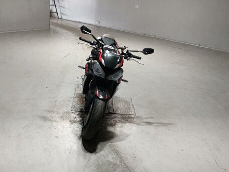 2021 Triumph Street Triple, чёрный, 825000 рублей, вид 3