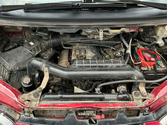 2000 Mitsubishi Space Gear I Рестайлинг, красный, 565000 рублей - вид 16