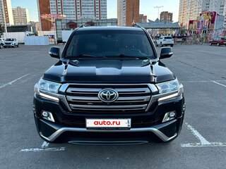 2016 Toyota Land Cruiser 200 Series Рестайлинг 2, чёрный, 5600000 рублей, вид 2