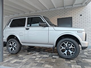 2025 Lada (ВАЗ) Niva Legend I, серебристый, 1100000 рублей, вид 5