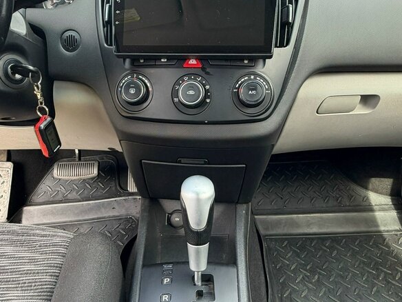 2008 Kia Ceed I, серый, 650000 рублей - вид 17