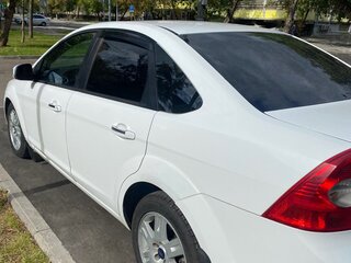 2010 Ford Focus II Рестайлинг, белый, 650000 рублей, вид 5