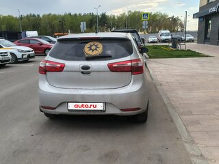 2013 Kia Rio 4-speed III, серый, 680000 рублей, вид 3