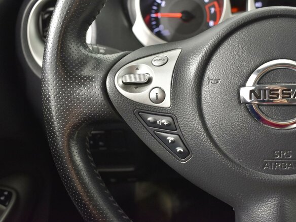 2017 Nissan Juke I Рестайлинг, белый, 1609900 рублей - вид 13