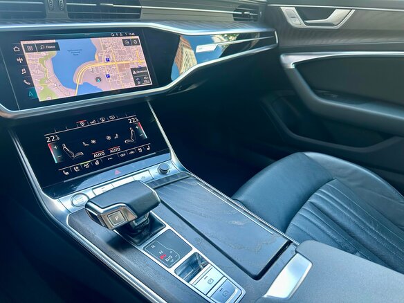 2020 Audi A6 40 TDI V (C8), синий, 3690000 рублей - вид 19