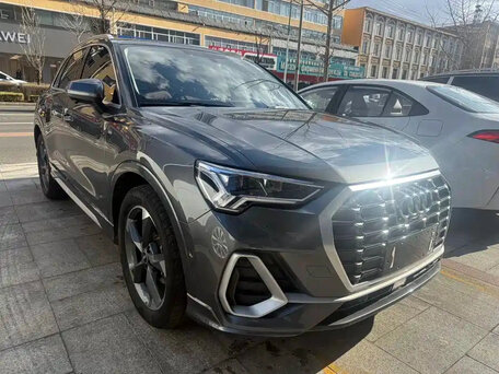 Audi Q3 II (F3)