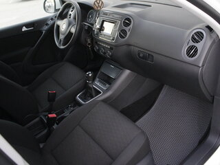 2016 Volkswagen Tiguan I Рестайлинг, белый, 1410000 рублей, вид 5