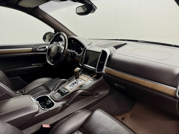 2012 Porsche Cayenne Diesel II (958), фиолетовый, 2398000 рублей - вид 11