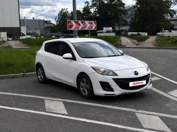 2010 Mazda 3 II (BL), белый, 750000 рублей - вид 2