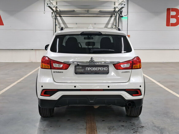 2018 Mitsubishi ASX I Рестайлинг 2, белый, 1640000 рублей - вид 5