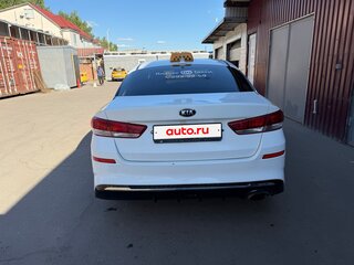 2019 Kia Optima IV Рестайлинг, белый, 890000 рублей, вид 5