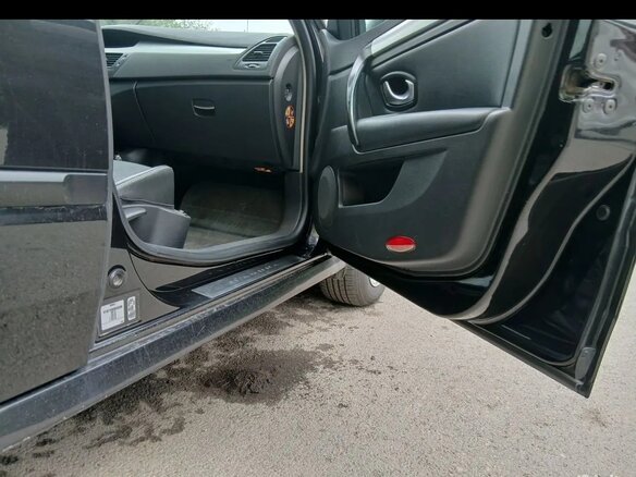 2008 Renault Laguna III, чёрный, 670000 рублей - вид 9