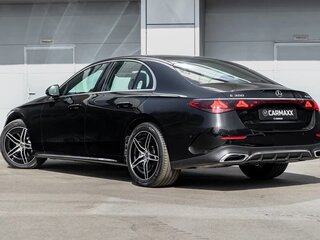 2025 Mercedes-Benz E-Класс 300 VI (W214, S214), чёрный, 8490000 рублей, вид 4