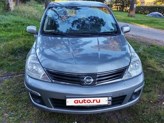 2012 Nissan Tiida I Рестайлинг, серый, 700000 рублей, вид 1