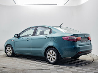 2011 Kia Rio 5-speed III, зелёный, 725000 рублей, вид 4