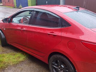 2014 Hyundai Solaris I Рестайлинг, красный, 600000 рублей, вид 5