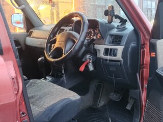 1999 Mitsubishi Pajero iO, красный, 250000 рублей, вид 3